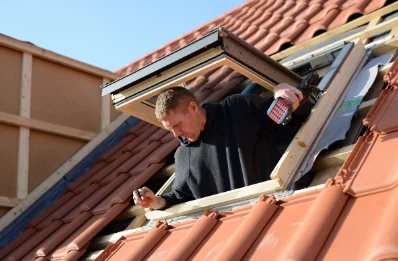 Pose de fenêtres de toit Velux à Ponthévrard